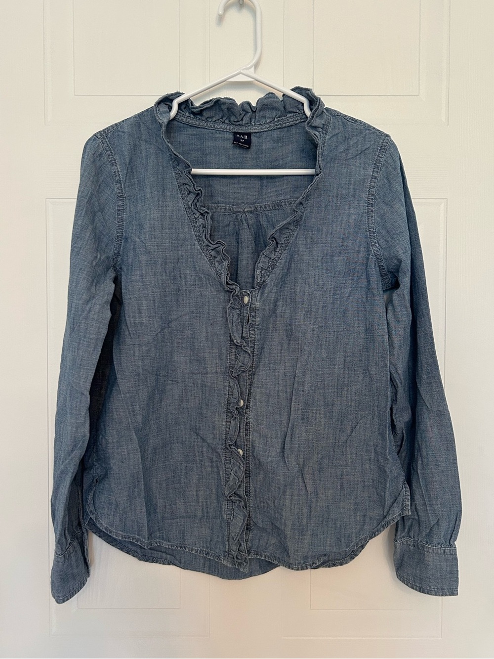 GAP Blue Denim Ruffled Button-Front Blouse - Women’s Size S
